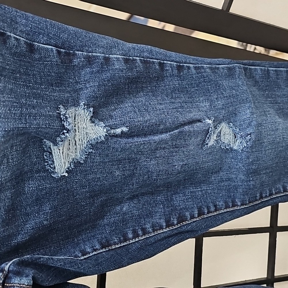Maurice's Blue Skinny Jeans with Distressed Rips Small Short - Picture 4 of 6